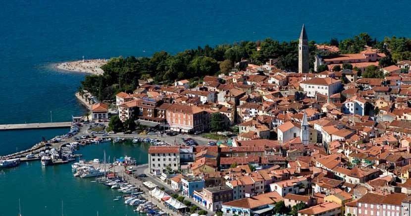Cozy Apartments Buket In The Center Izola Esterno foto